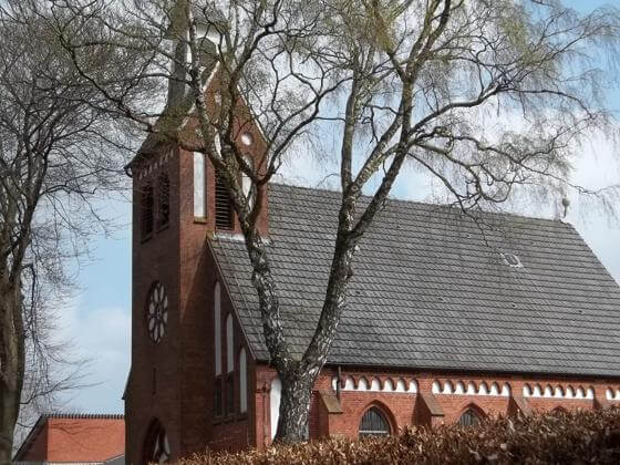 Kirche Ihlowerfehn Die zentral gelegenen Kirche in Ihlowerfehn