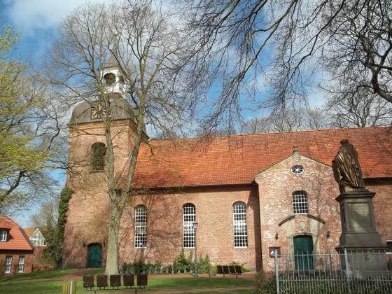Die zentral gelegene Wittmunder Kirche Kirche in Wittmund