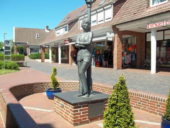 Lale Andersen Lale Andersen Denkmal auf Langeoog