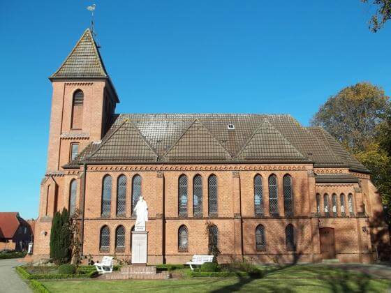 Münkeboe Kirche Münkeboe - Die Kirche