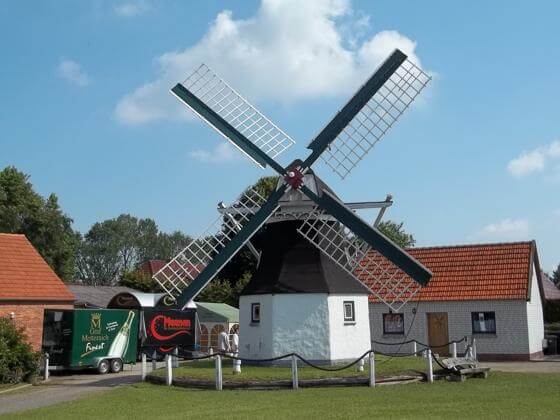 Tannenhausen: Die kleine Mühle im Ortskern Tannenhausen